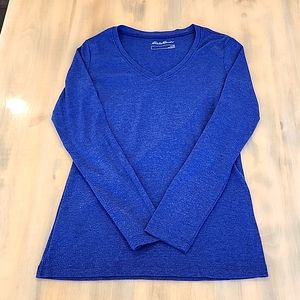 Eddie Bauer Size M V-Neck Long Sleeve T-Shirt